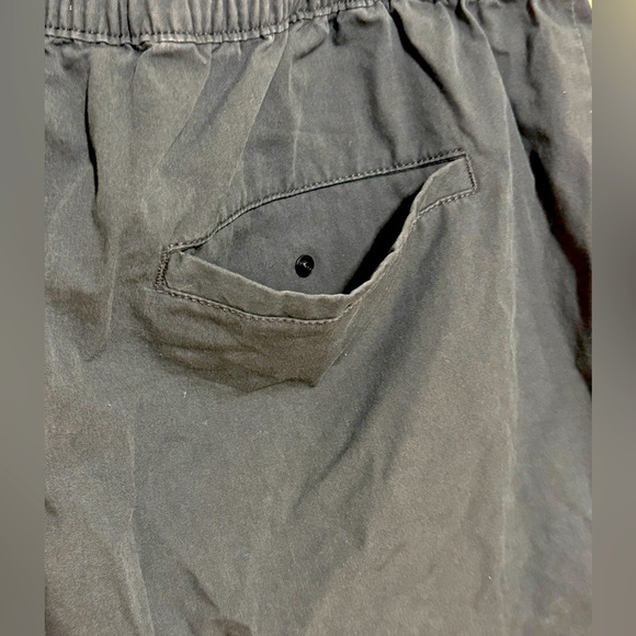 Mens Old Navy Grey Shorts Size Large-with drawstring and stretchy waist - Picture 9 of 9